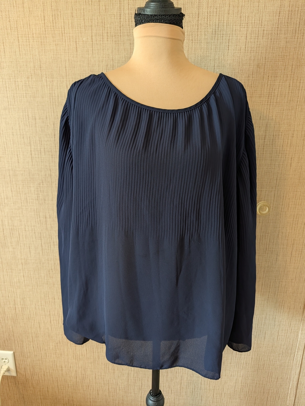 Max Studio Navy Pleated Scoop Neck Blouse